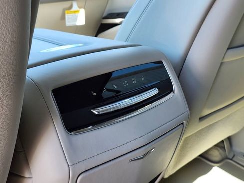 New 2026 Cadillac Escalade Platinum Sport AWD/4WD image 15