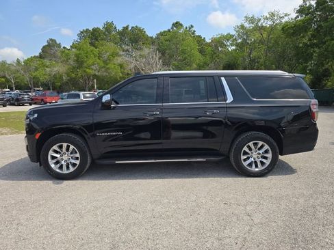 Used 2024 Chevrolet Suburban Premier RWD image 6