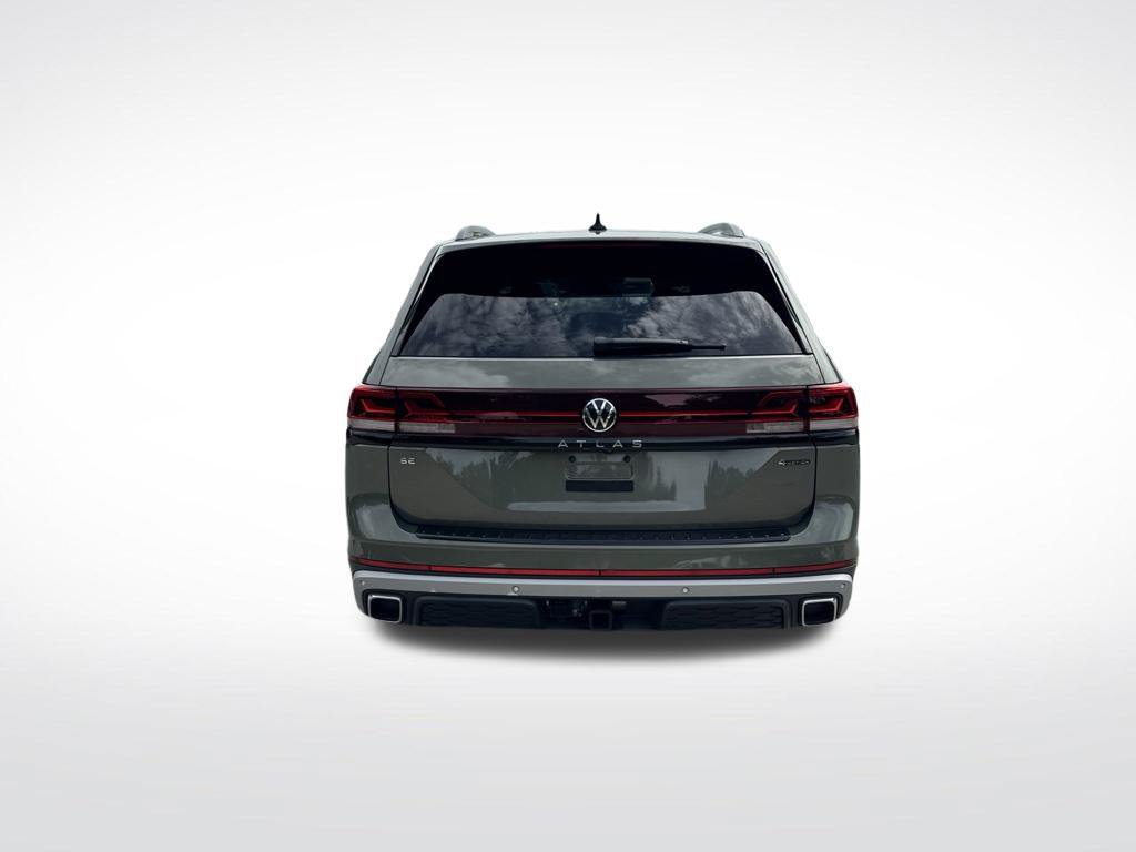 Certified 2024 Volkswagen Atlas Peak Edition SE AWD/4WD image 7