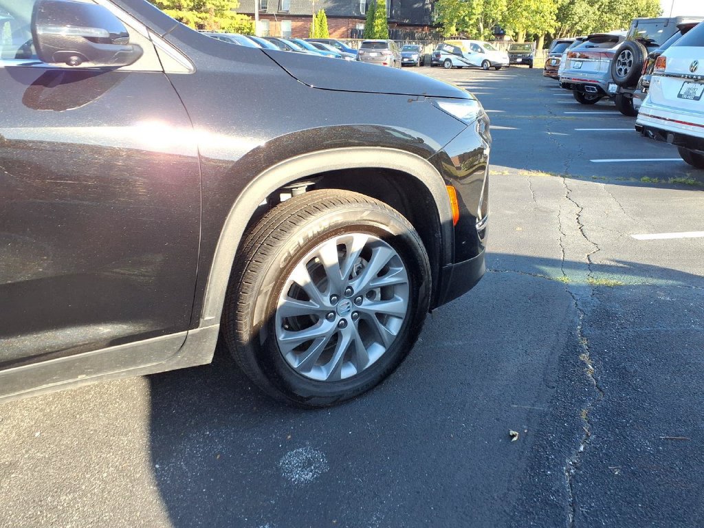 Used 2025 Buick Enclave Preferred FWD image 34