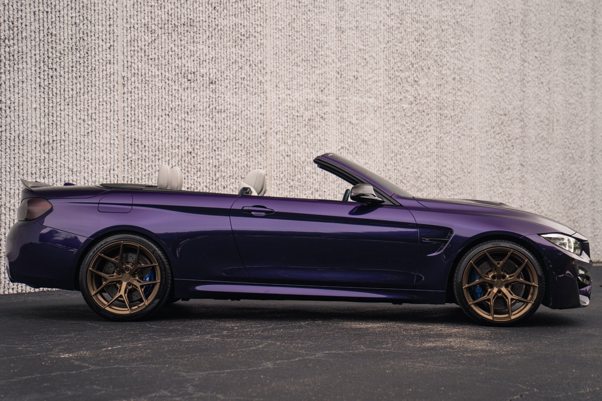 Used 2016 BMW M4 Convertible RWD image 5
