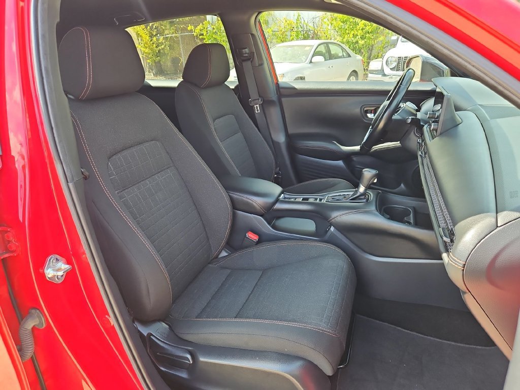 Used 2025 Honda HR-V Sport image 28