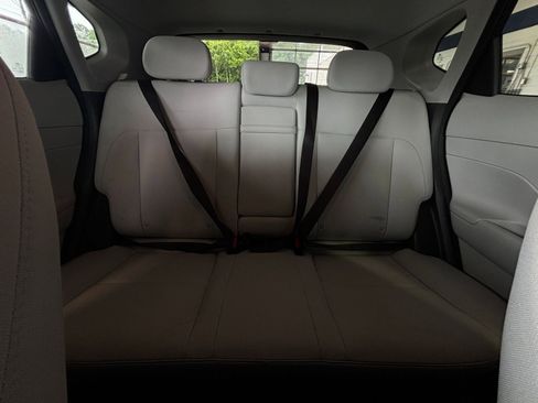 Used 2025 Hyundai Kona SEL FWD image 41