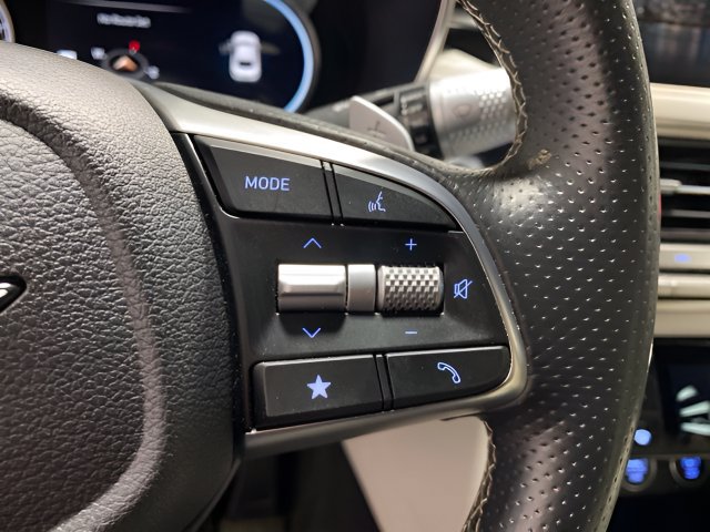Used 2025 Genesis G70 2.5T AWD/4WD image 15