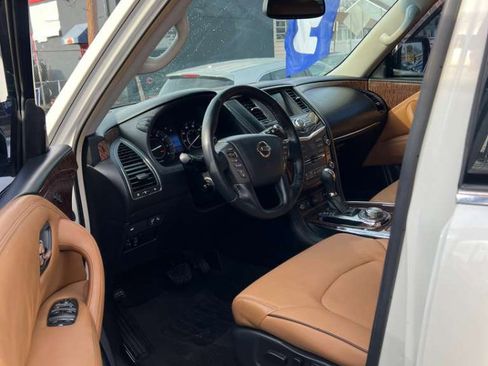 Used 2017 Nissan Armada Platinum image 18