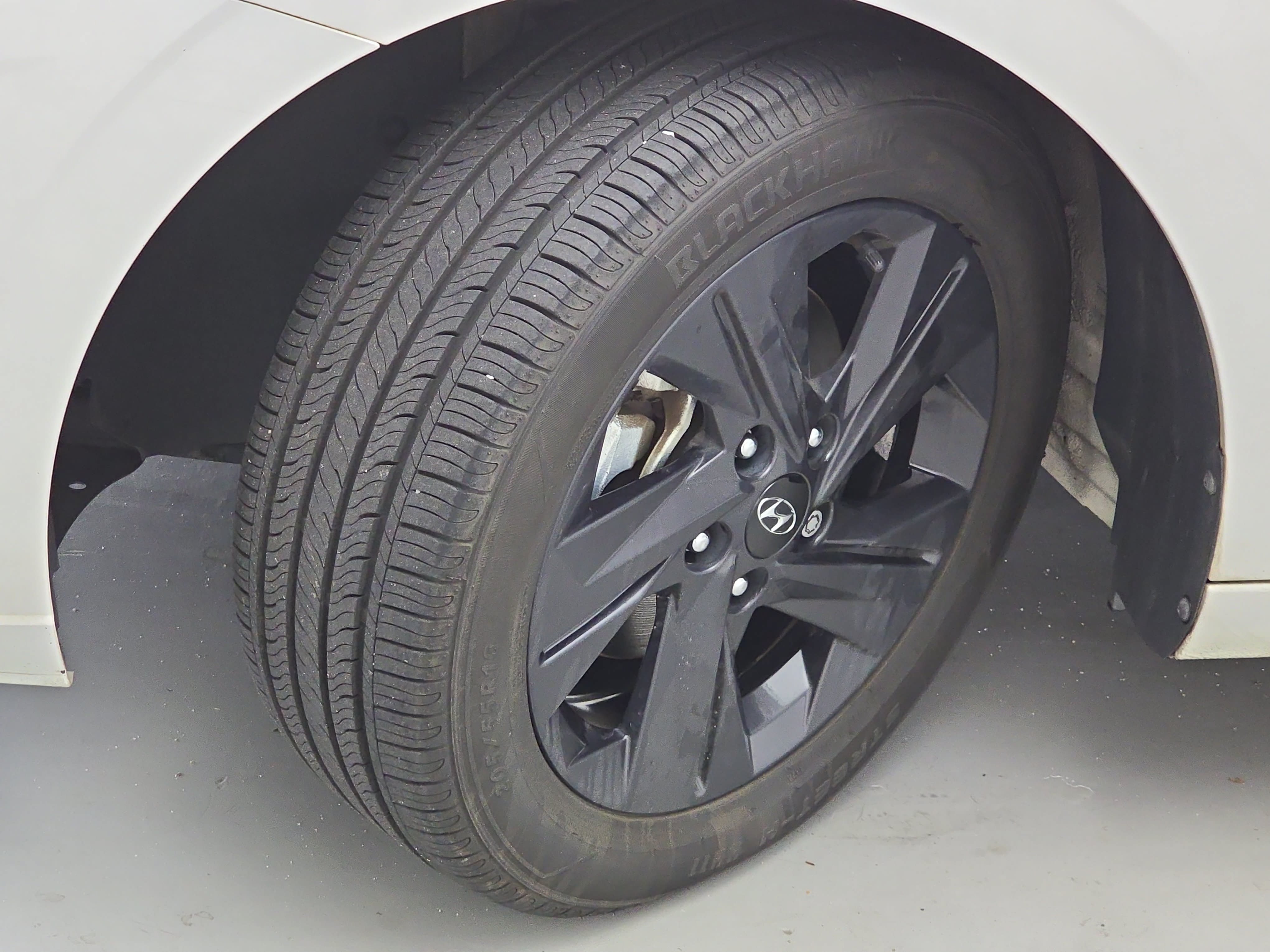 Used 2022 Hyundai Elantra SEL FWD image 30