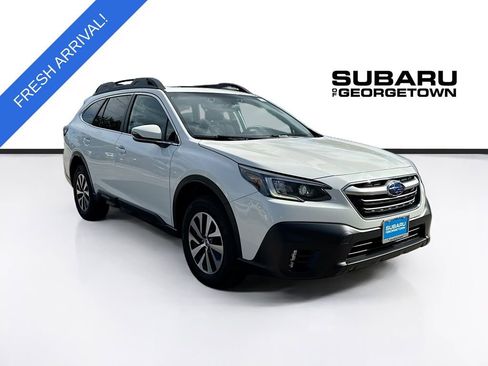 Used 2022 Subaru Outback Premium AWD/4WD image 1