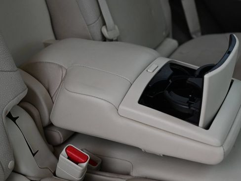 Used 2014 Lexus GX 460 w/ Premium Package AWD/4WD image 41