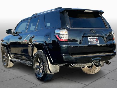 Used 2022 Toyota 4Runner SR5 Premium w/ Moonroof Package image 10