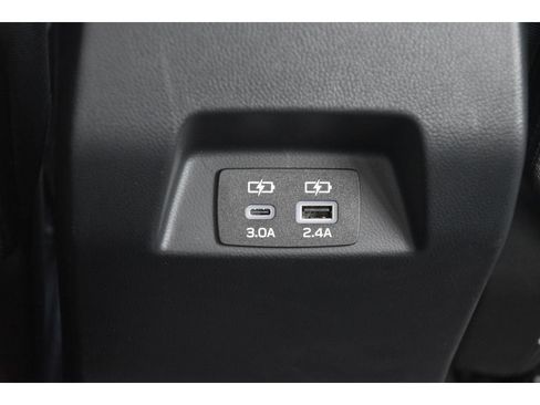 Used 2025 Subaru Crosstrek 2.0i Premium image 16