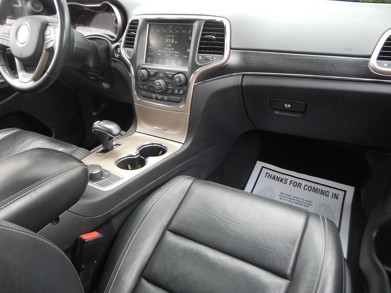 Used 2015 Jeep Grand Cherokee Limited w/ Luxury Group II AWD/4WD image 37