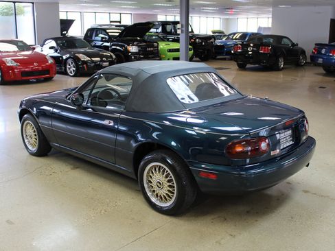 Used 1996 MAZDA MX-5 Miata image 15