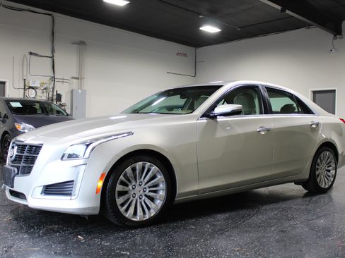 Used 2014 Cadillac CTS Luxury RWD image 6