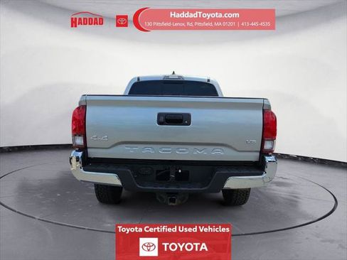 Certified 2023 Toyota Tacoma SR5 AWD/4WD image 4