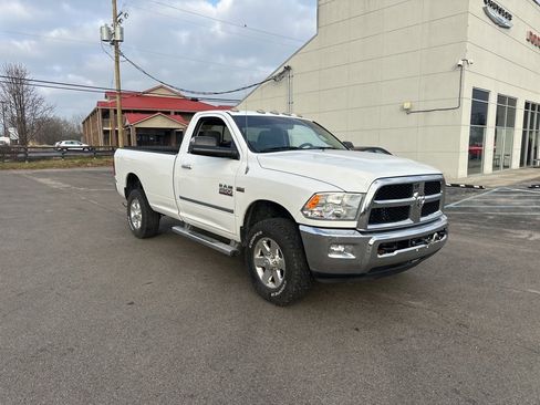 Used 2014 RAM 2500 SLT w/ Popular Equipment Group image 3