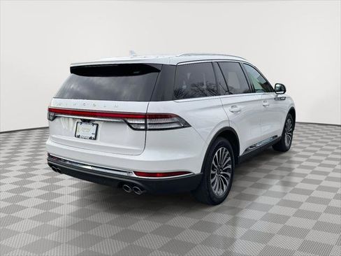 Used 2022 Lincoln Aviator AWD w/ Premium Package image 7