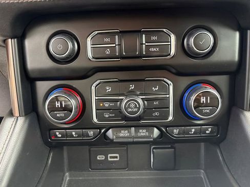 Used 2022 Chevrolet Tahoe High Country image 29