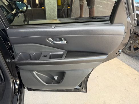Used 2022 Nissan Pathfinder SL w/ SL Premium Package FWD image 30