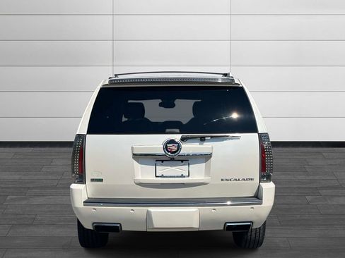 Used 2012 Cadillac Escalade Premium AWD/4WD image 4