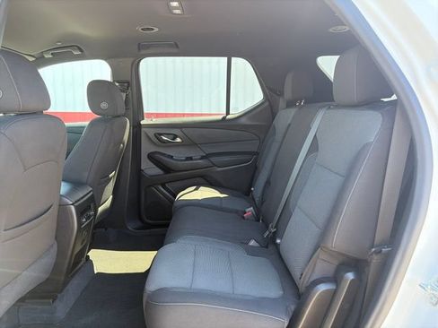 Used 2022 Chevrolet Traverse LT AWD/4WD image 39