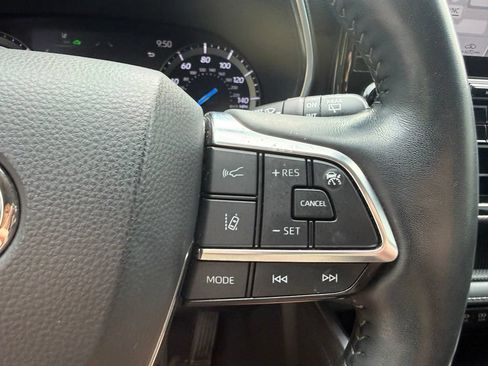 Used 2021 Toyota Highlander Platinum AWD/4WD image 36