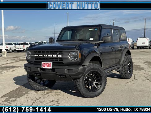 New 2025 Ford Bronco 4-Door image 1