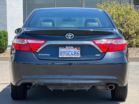 Certified 2017 Toyota Camry SE FWD image 8