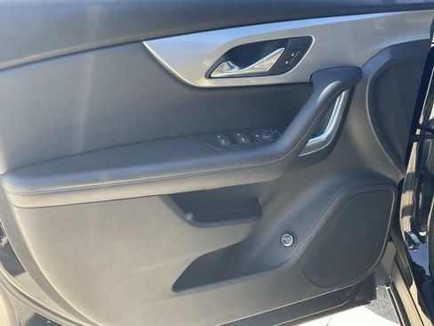 Used 2020 Chevrolet Blazer LT FWD image 13