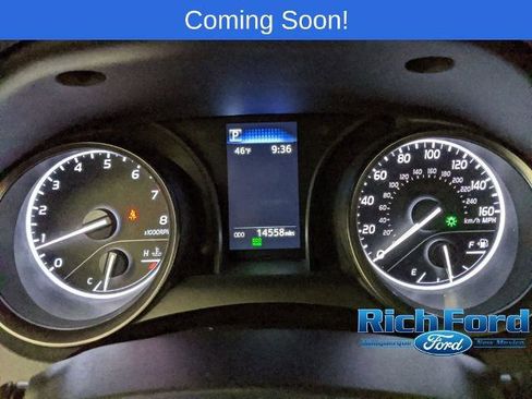 Used 2024 Toyota Camry SE image 12