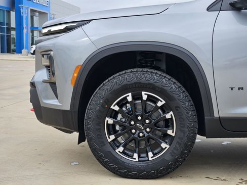 New 2026 Chevrolet Traverse Z71 w/ Driver Confidence Package image 13