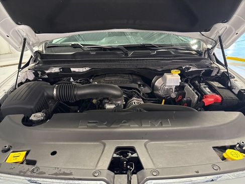 Used 2022 RAM 1500 Big Horn AWD/4WD image 44