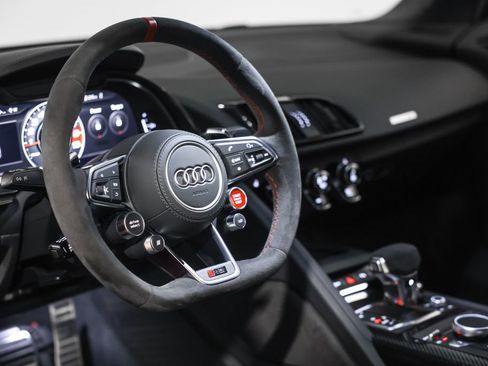 Used 2023 Audi R8 V10 GT image 31