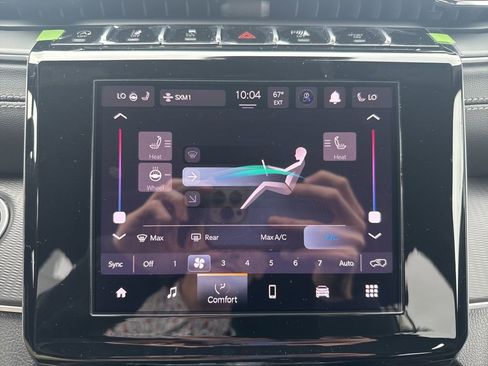 New 2025 Jeep Grand Cherokee Laredo X w/ Luxury Tech Group I AWD/4WD image 38