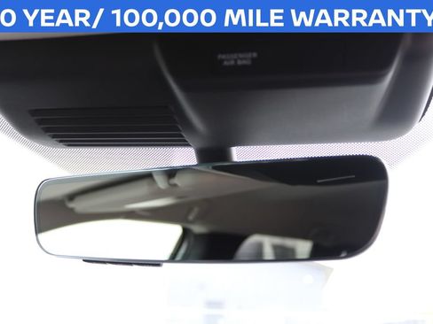 Used 2025 Mitsubishi Outlander SE AWD/4WD image 18