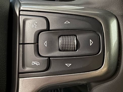 Used 2025 Chevrolet Silverado 2500 LT w/ Convenience Package image 21