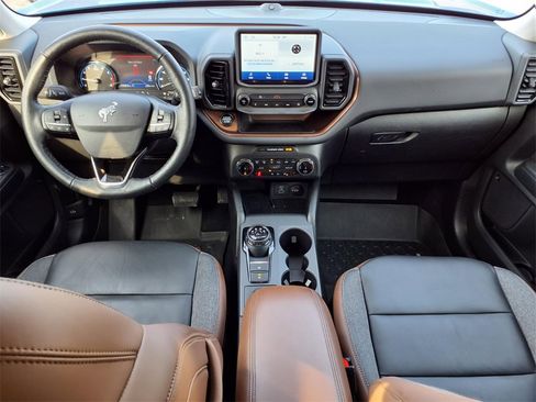 Used 2022 Ford Bronco Sport Outer Banks w/ Tech Package image 9