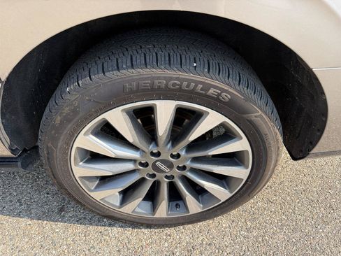 Used 2020 Lincoln Navigator L Reserve w/ Luxury Package AWD/4WD image 44