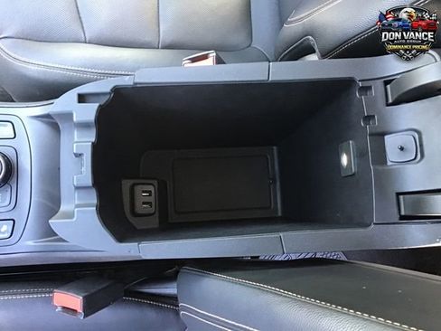 Used 2020 GMC Terrain SLT w/ Preferred Package FWD image 25