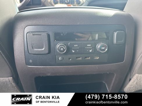 Used 2018 GMC Yukon Denali w/ Denali Ultimate Package image 38