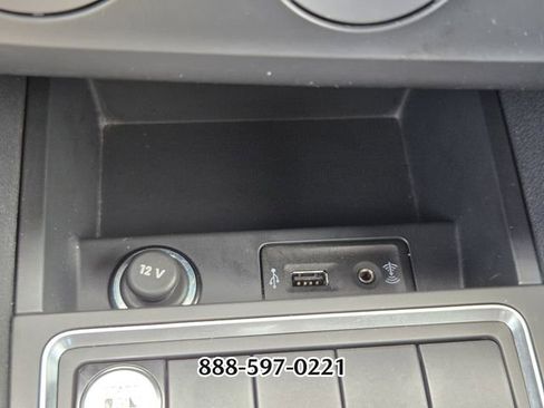 Used 2017 Volkswagen Jetta SE FWD image 26