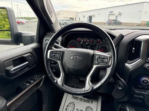 Used 2021 Chevrolet Silverado 1500 LT Trail Boss w/ Bed Protection Package AWD/4WD image 14