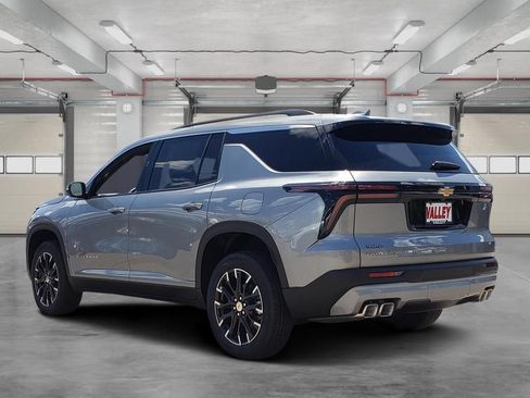 New 2026 Chevrolet Traverse LT w/ Sun and Wheel Package AWD/4WD image 5
