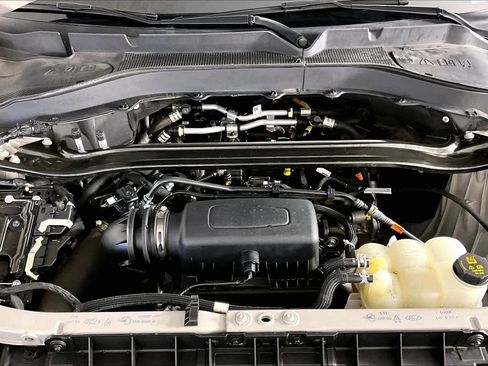 Used 2022 Ford Explorer Limited image 31