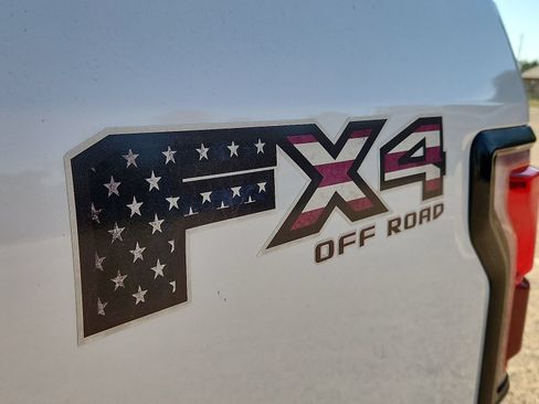 Used 2018 Ford F150 XL w/ Equipment Group 101A Mid AWD/4WD image 4