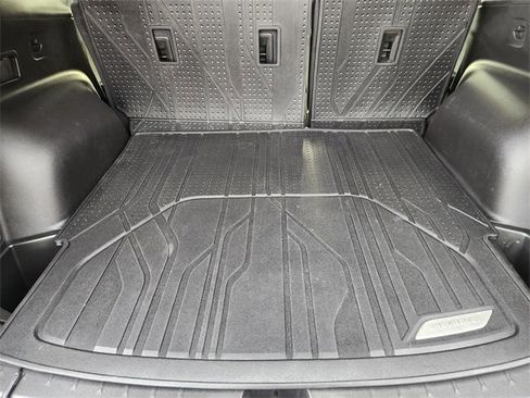 Used 2024 Chevrolet Blazer LT w/ Convenience Package image 32