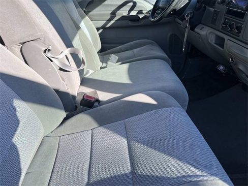 Used 2004 Ford F350 XLT image 21