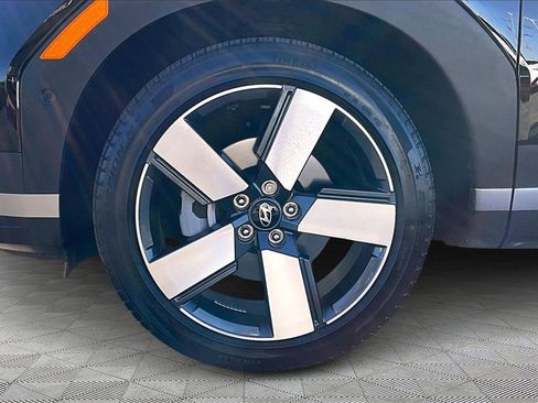 Used 2024 Hyundai Santa Fe Limited image 9