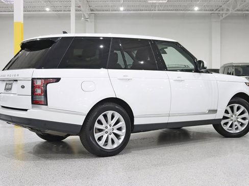 Used 2016 Land Rover Range Rover HSE image 9