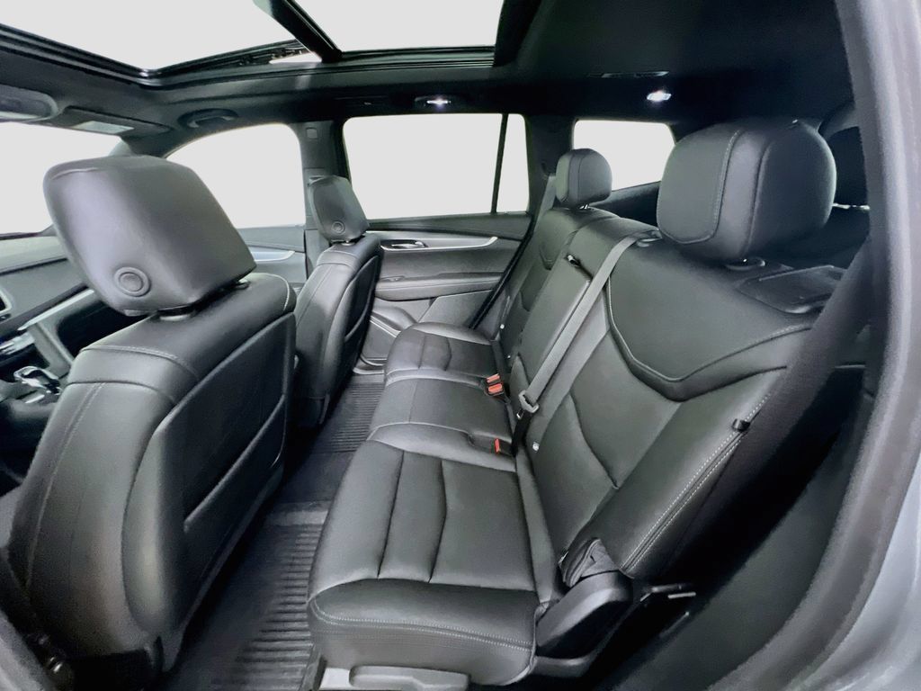 Certified 2024 Cadillac XT6 Luxury w/ LPO, Floor Liner Package AWD/4WD image 24