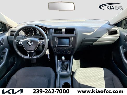 Used 2016 Volkswagen Jetta S image 15